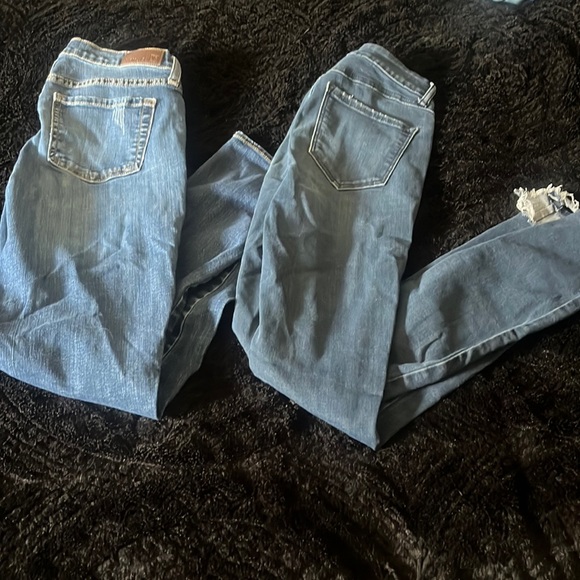 bundle of 2 jeans - Picture 1 of 7